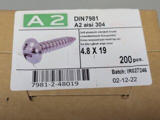 Linsenkopf - Blechschraube 4,8 x 19 A2 (DIN 7981) 200 Stück