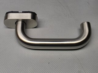 Fenstergriff Edelstahl BA:43mm VK:7 Rosette 68x33,5x14